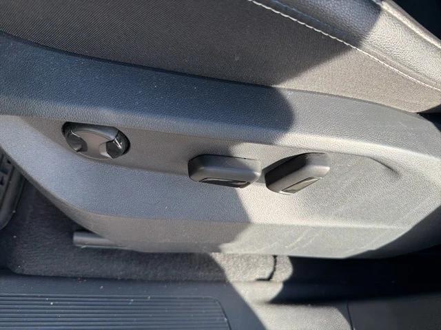 used 2021 Volkswagen Atlas car, priced at $18,275