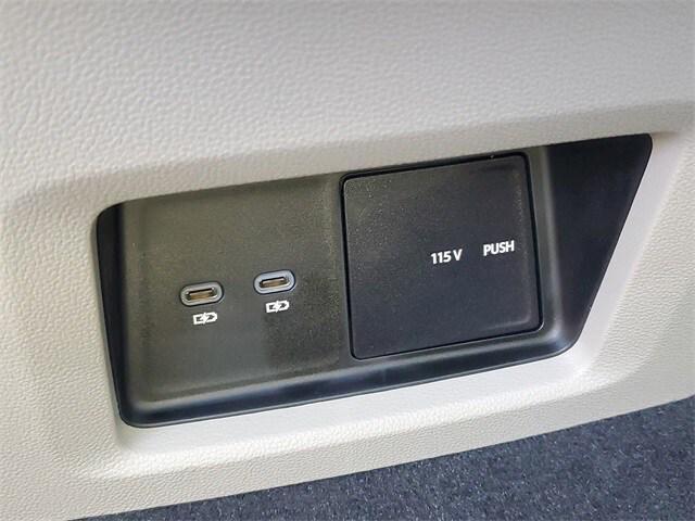 new 2025 Volkswagen Atlas car, priced at $42,089