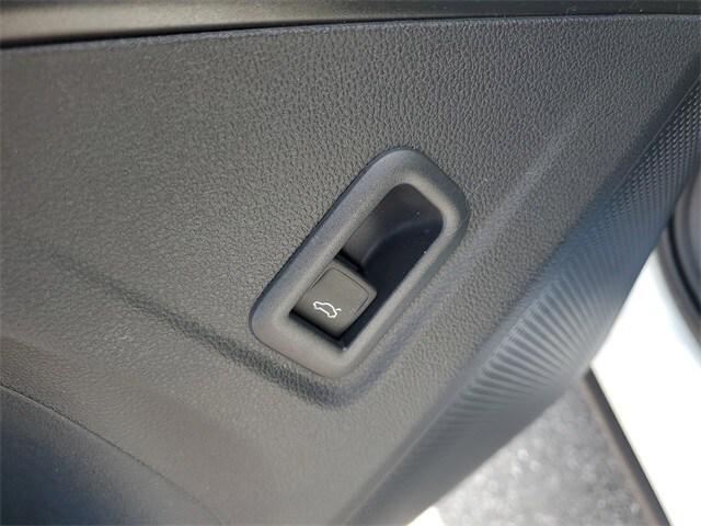 new 2025 Volkswagen Tiguan car, priced at $39,131