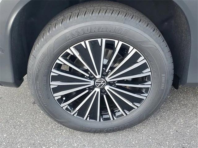 new 2026 Volkswagen Tiguan car, priced at $32,748