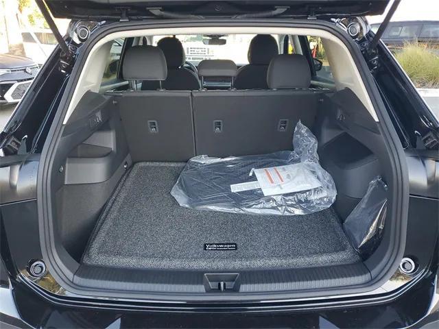 new 2026 Volkswagen Tiguan car, priced at $32,748