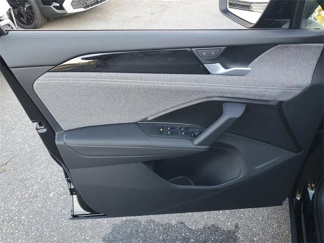 new 2026 Volkswagen Tiguan car, priced at $32,748