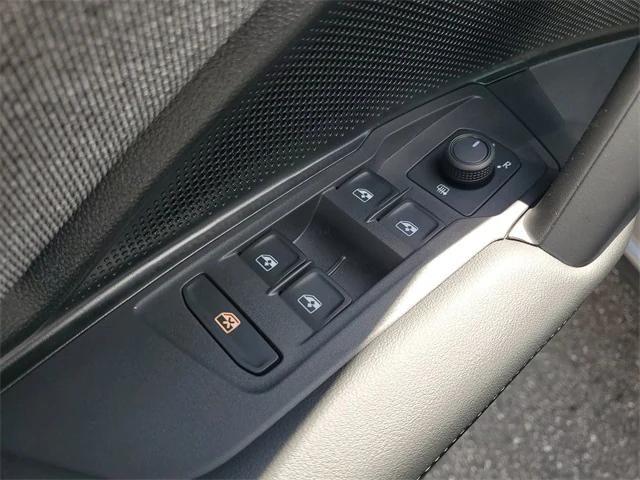 new 2025 Volkswagen Tiguan car, priced at $28,704