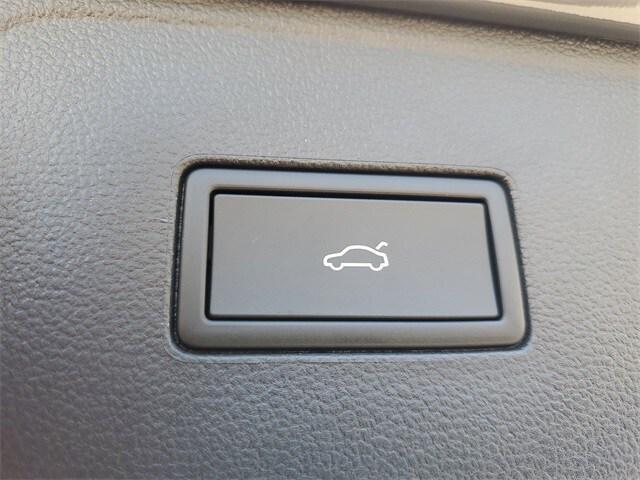 new 2026 Volkswagen Atlas car, priced at $47,129