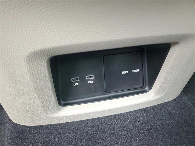 new 2026 Volkswagen Atlas car, priced at $42,943