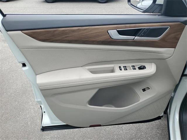 new 2026 Volkswagen Atlas car, priced at $42,943