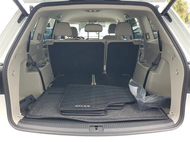 new 2026 Volkswagen Atlas car, priced at $42,943