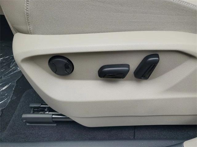 new 2026 Volkswagen Atlas car, priced at $42,943