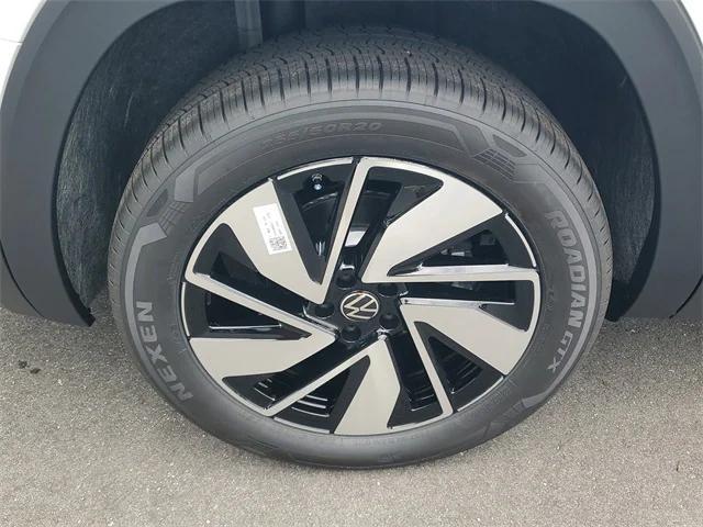 new 2026 Volkswagen Atlas car, priced at $42,943