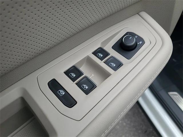 new 2026 Volkswagen Atlas car, priced at $42,943