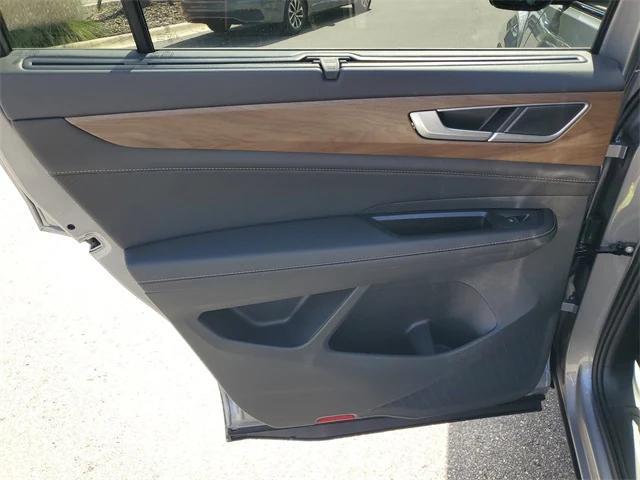 new 2026 Volkswagen Atlas car, priced at $44,050