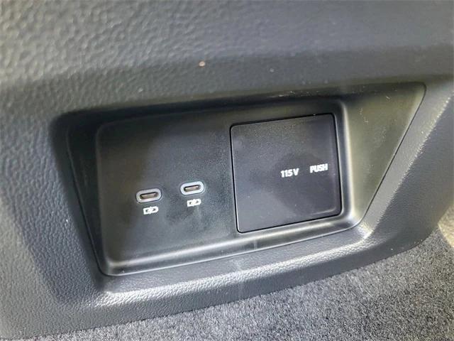 new 2026 Volkswagen Atlas car, priced at $44,050