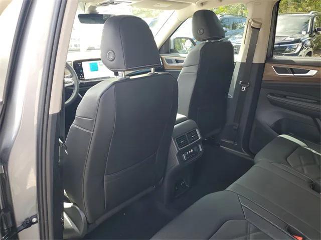 new 2026 Volkswagen Atlas car, priced at $44,050