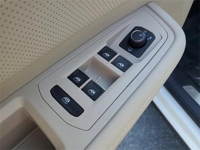 new 2026 Volkswagen Atlas car, priced at $53,483