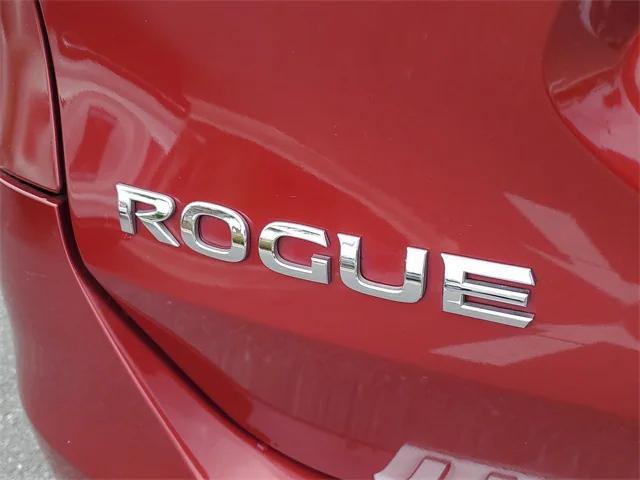 used 2014 Nissan Rogue car, priced at $12,299