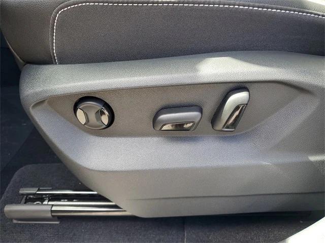 new 2026 Volkswagen Atlas car, priced at $44,553