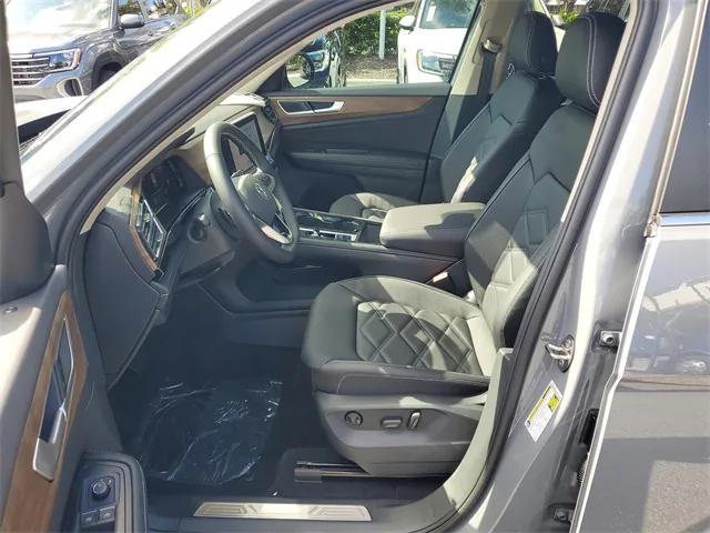 new 2026 Volkswagen Atlas car, priced at $44,553