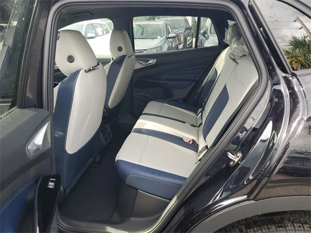 new 2025 Volkswagen ID.4 car, priced at $49,347
