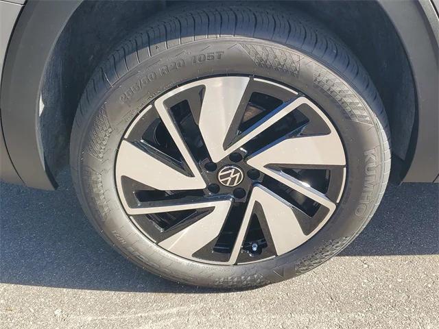 new 2025 Volkswagen Atlas car, priced at $40,077