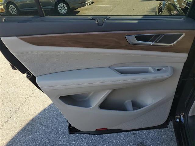 new 2026 Volkswagen Atlas car, priced at $43,538