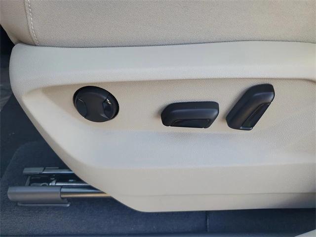 new 2026 Volkswagen Atlas car, priced at $43,538