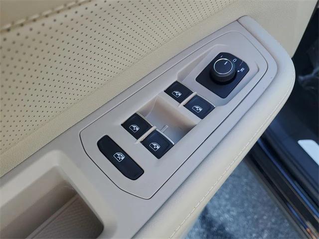 new 2026 Volkswagen Atlas car, priced at $43,538