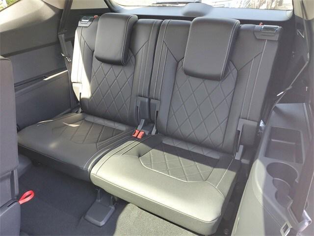 new 2025 Volkswagen Atlas car, priced at $50,618