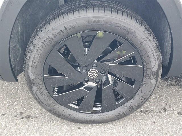 new 2026 Volkswagen Atlas car, priced at $44,487