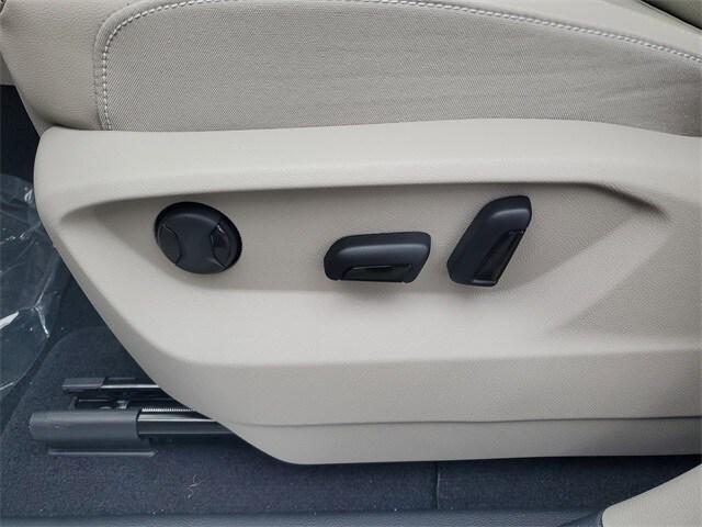 new 2026 Volkswagen Atlas car, priced at $44,487