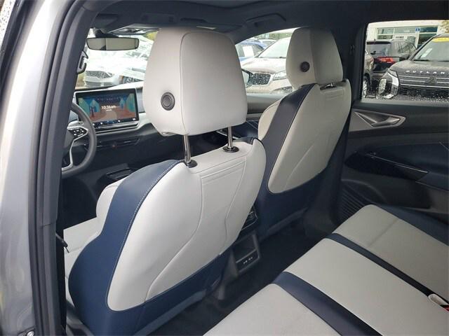new 2025 Volkswagen ID.4 car, priced at $46,169