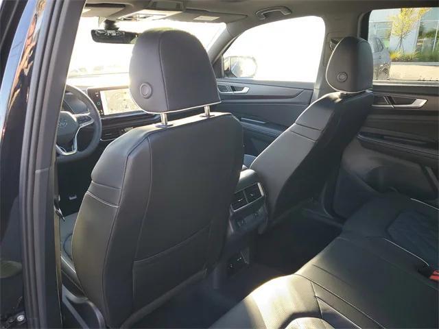 new 2026 Volkswagen Atlas Cross Sport car, priced at $52,569