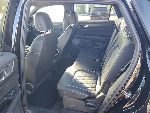 new 2026 Volkswagen Atlas Cross Sport car, priced at $52,569