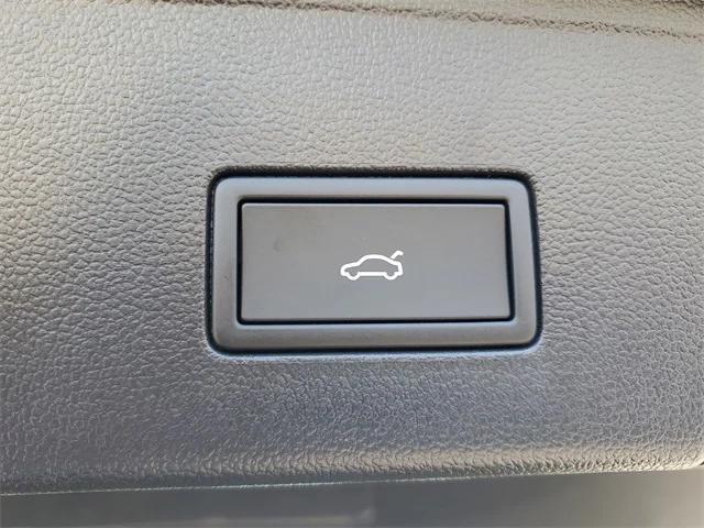 new 2026 Volkswagen Atlas Cross Sport car, priced at $52,569