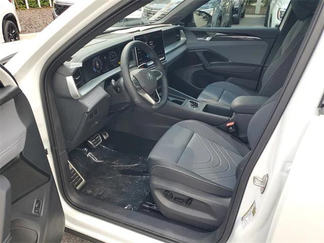 new 2025 Volkswagen Tiguan car, priced at $36,105