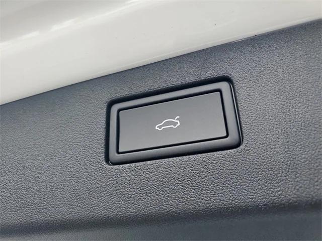 new 2025 Volkswagen Tiguan car, priced at $36,105