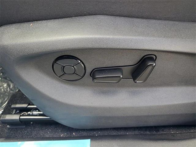 new 2025 Volkswagen Tiguan car, priced at $31,461