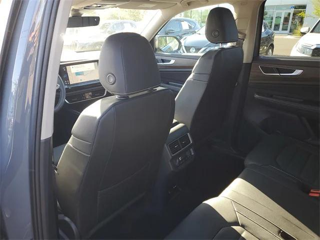 new 2025 Volkswagen Atlas car, priced at $47,298