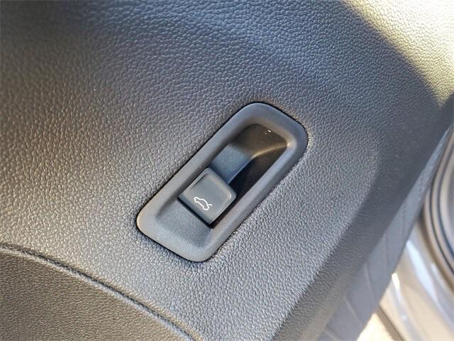 new 2026 Volkswagen Atlas Cross Sport car, priced at $53,006