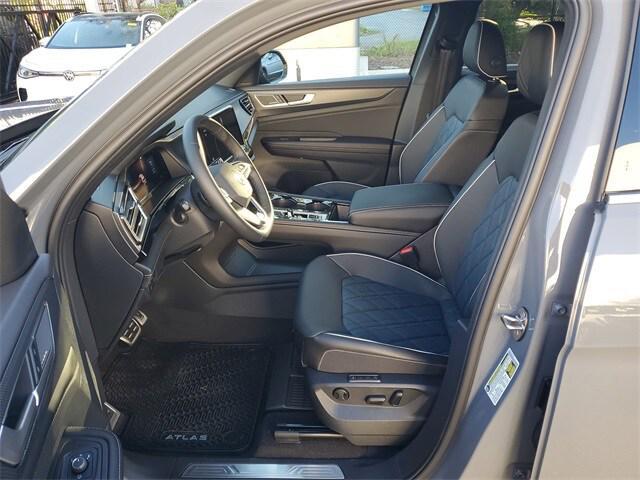 new 2026 Volkswagen Atlas Cross Sport car, priced at $53,006