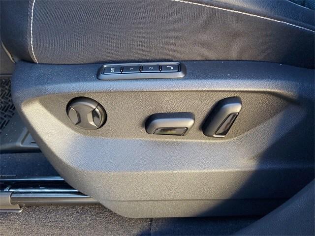 new 2026 Volkswagen Atlas Cross Sport car, priced at $53,006