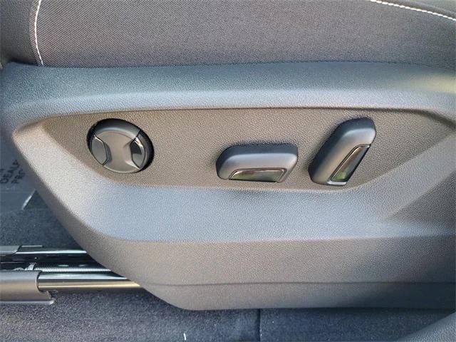 new 2026 Volkswagen Atlas car, priced at $42,943