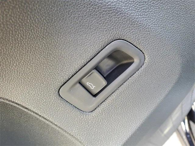 new 2026 Volkswagen Atlas car, priced at $44,550