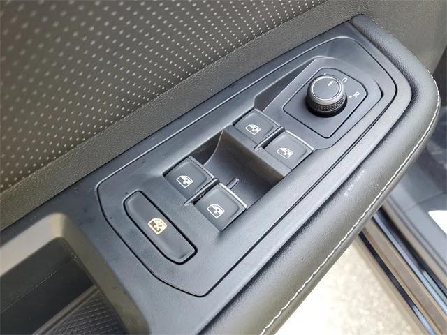 new 2026 Volkswagen Atlas car, priced at $44,550