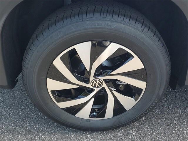 new 2025 Volkswagen Tiguan car, priced at $30,220