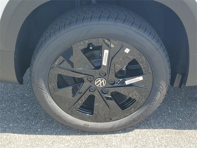 new 2025 Volkswagen Taos car, priced at $29,011