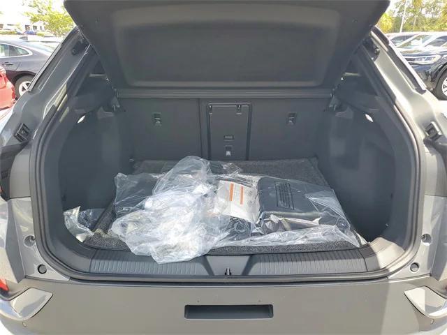 new 2025 Volkswagen ID.4 car, priced at $49,347