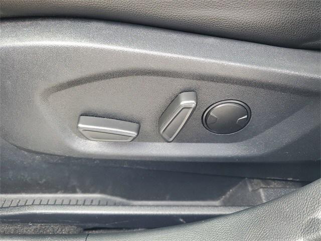 used 2024 Ford Edge car, priced at $21,799