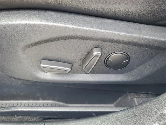 used 2024 Ford Edge car, priced at $25,999