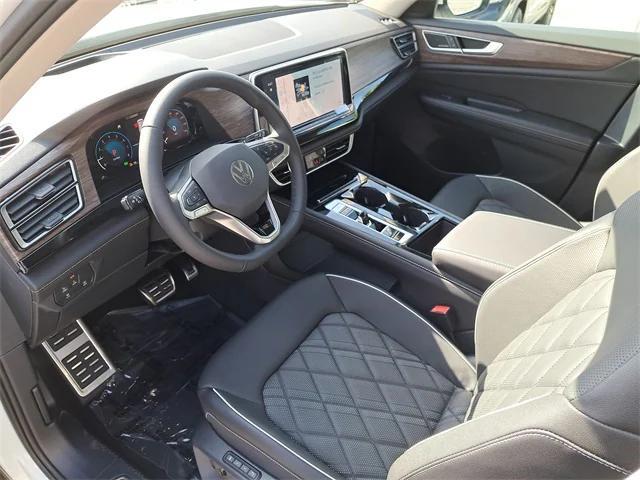 new 2025 Volkswagen Atlas car, priced at $51,555