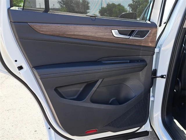 new 2025 Volkswagen Atlas car, priced at $51,555